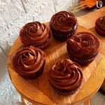 Load image into Gallery viewer, Chocolate Cupcakes 6 Pcs Cupcakes

