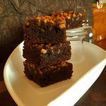 Load image into Gallery viewer, Walnut Brownie 16 Pieces
