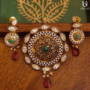 Antique Kundan Set Jewelry Sets